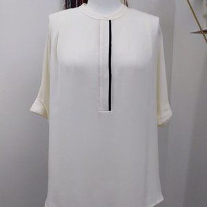 Vince. 100% silk blouse ivory with black placket Sz small